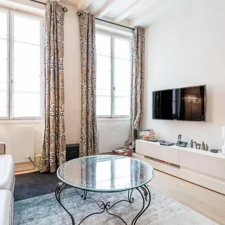 Guestready - Flat Chic - A 3 Min Du Metro Apartment